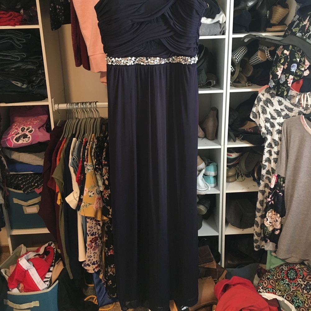 Prom Dress - Picture 2 of 5